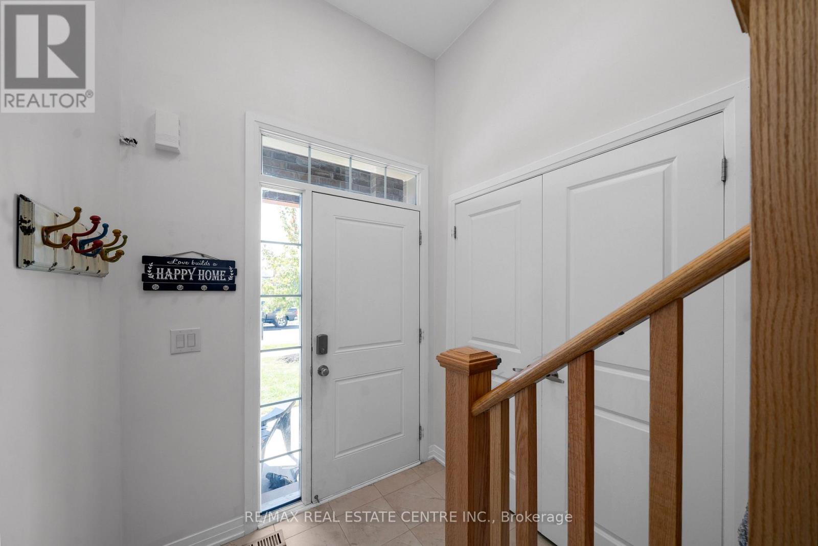 158 WATERS WAY - 3