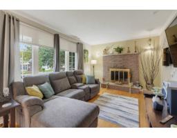 Living room - 131 Rue Pierre-laporte, Gatineau, QC J8L1W5 Photo 12