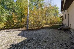 6 Steg Trail, Lorette, MB R5K1G4 Photo 44