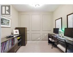 2042 49 Avenue SW - photo 12