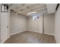 135 Patricia Avenue, Kitchener, ON N2M1J5 Photo 34