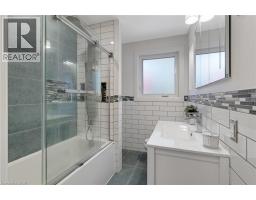 135 Patricia Avenue, Kitchener, ON N2M1J5 Photo 24