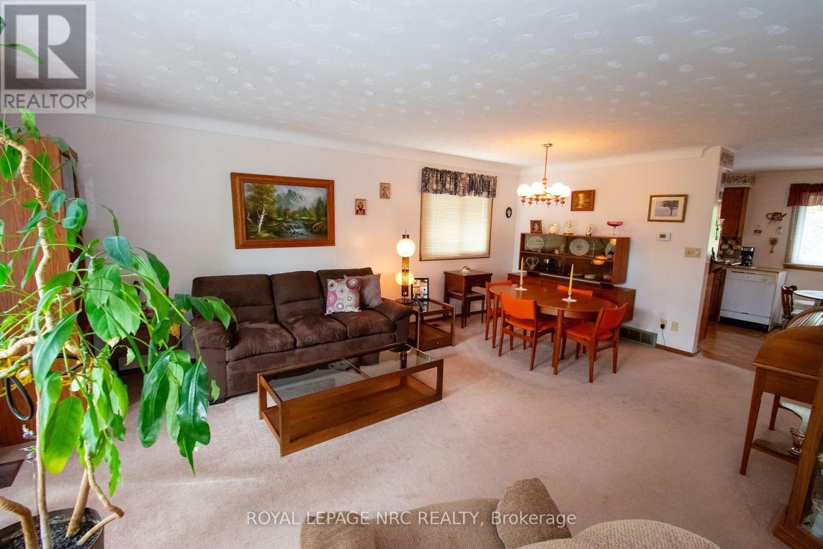 81 ZIRALDO ROAD N - 6