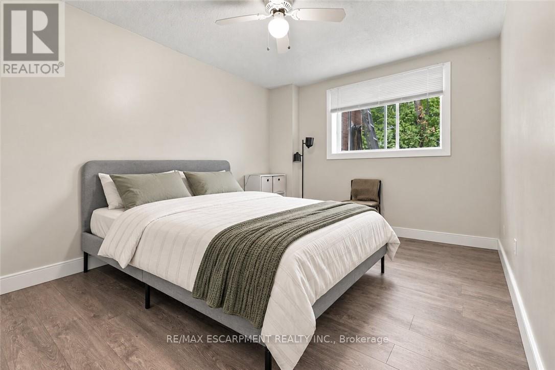 26 Renfrew Street East, Haldimand, ON photo 29
