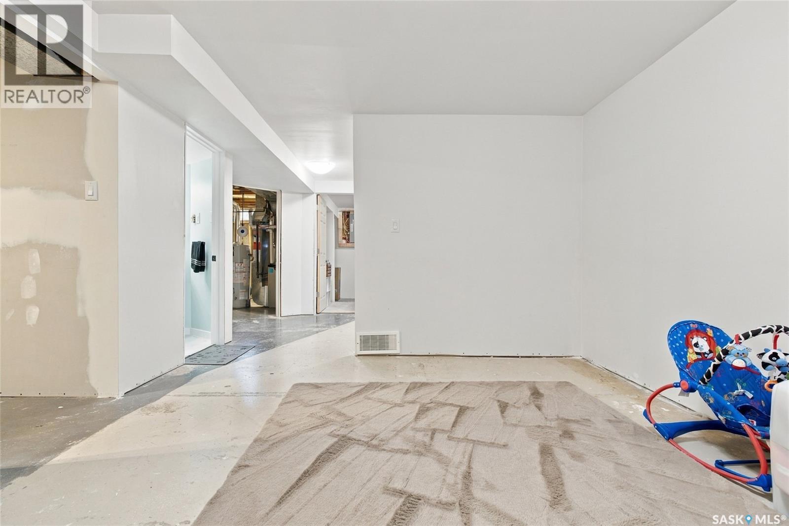 55 Trident CRESCENT - 37