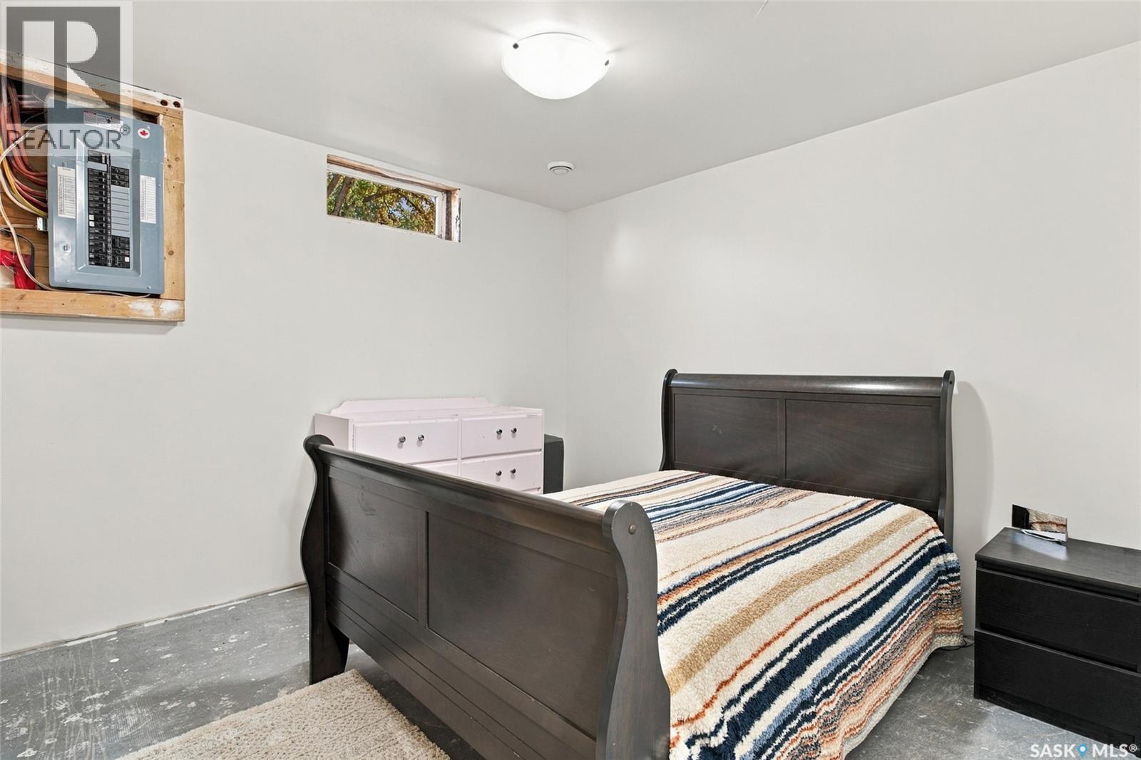 55 Trident CRESCENT - 38
