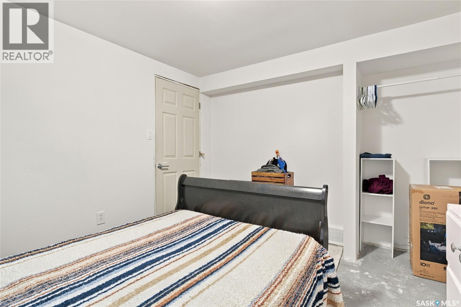 55 Trident CRESCENT - Image 39