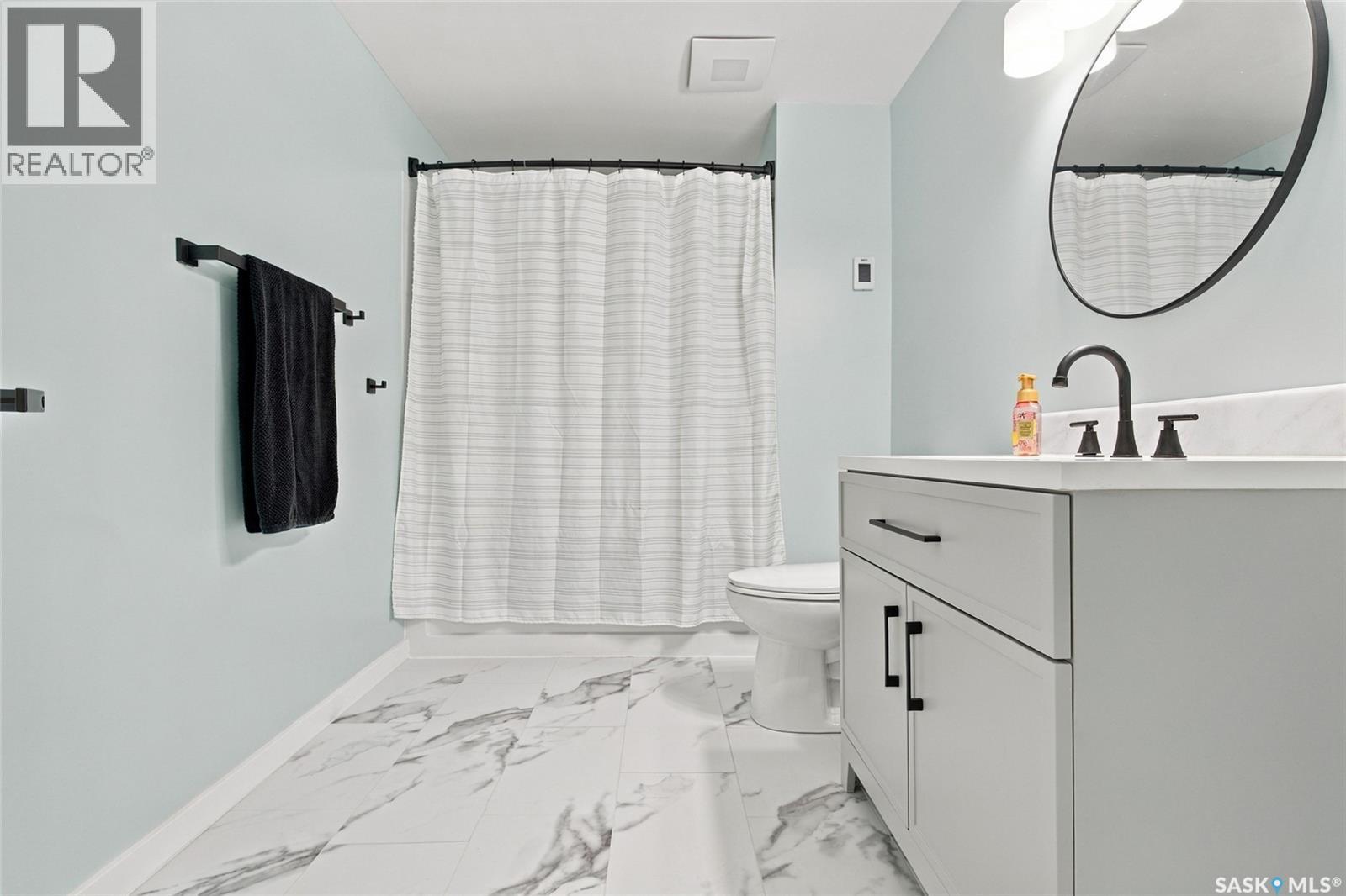 55 Trident CRESCENT - 40