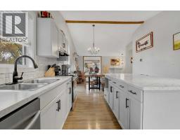 9117 Crystal Lake Drive, Grande Prairie, AB T8X1J3 Photo 13
