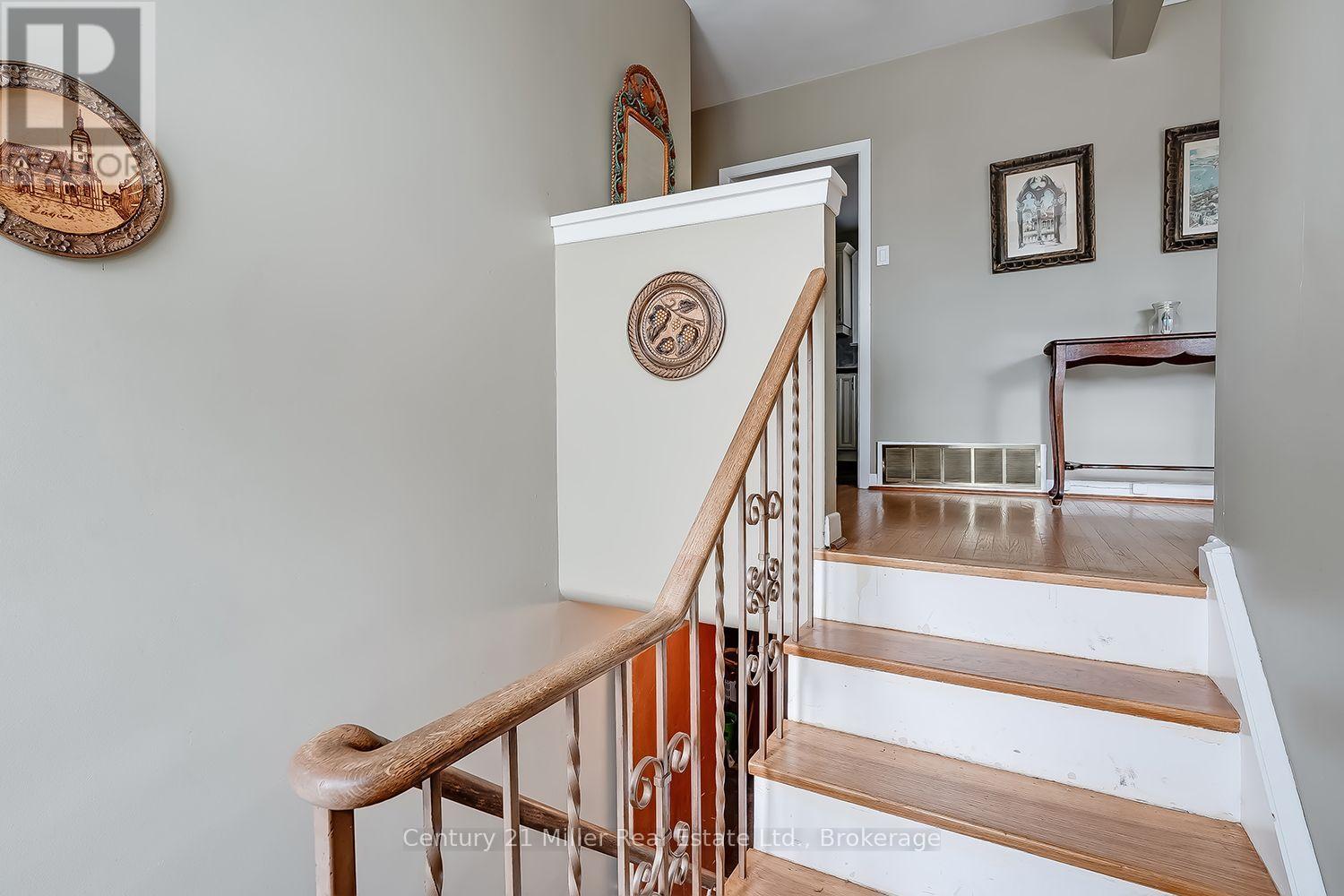 1135 BRIDGE ROAD N - Image 8