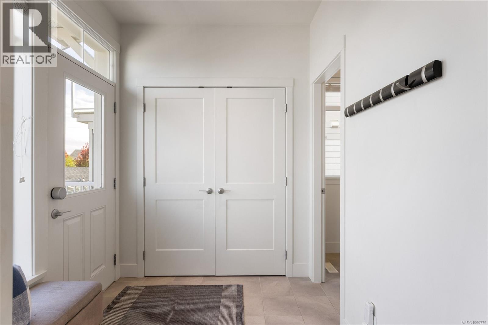 3517 Ryder Hesjedal Way - 25