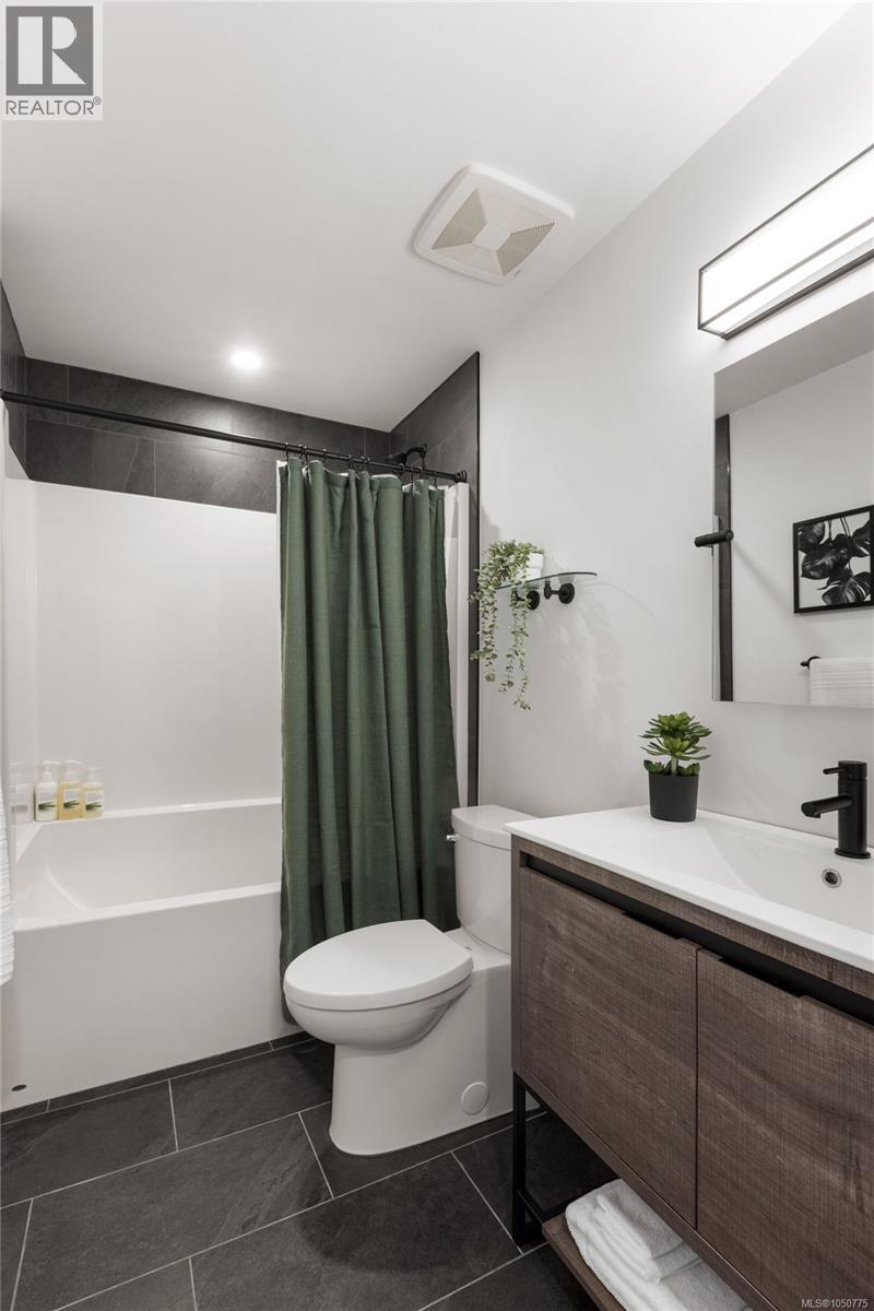 3517 Ryder Hesjedal Way - Image 29