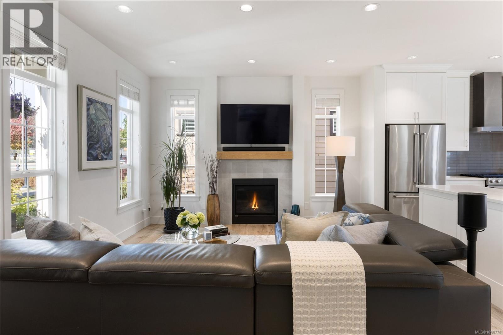 3517 Ryder Hesjedal Way - 5