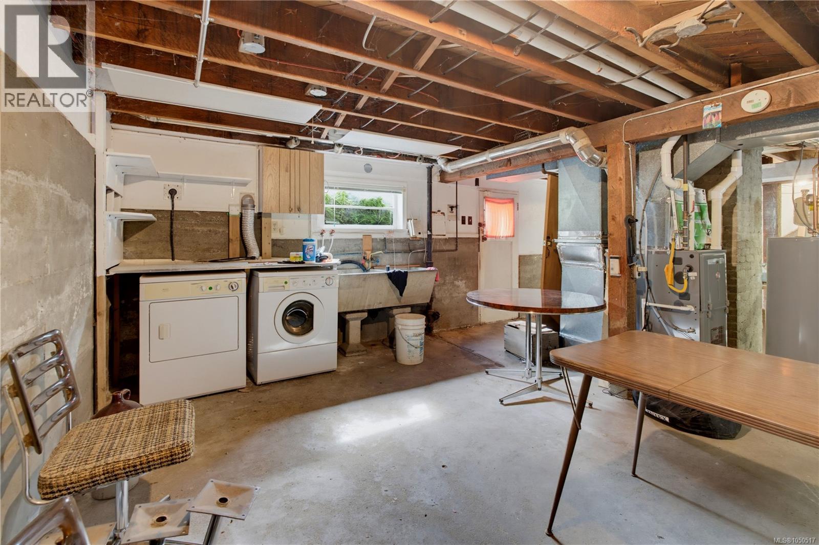 2835 Fifth St - 13