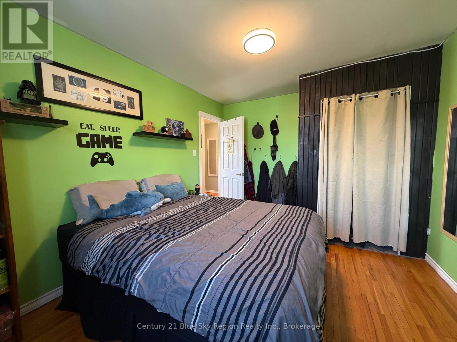 292 PATRICIA STREET - Image 16