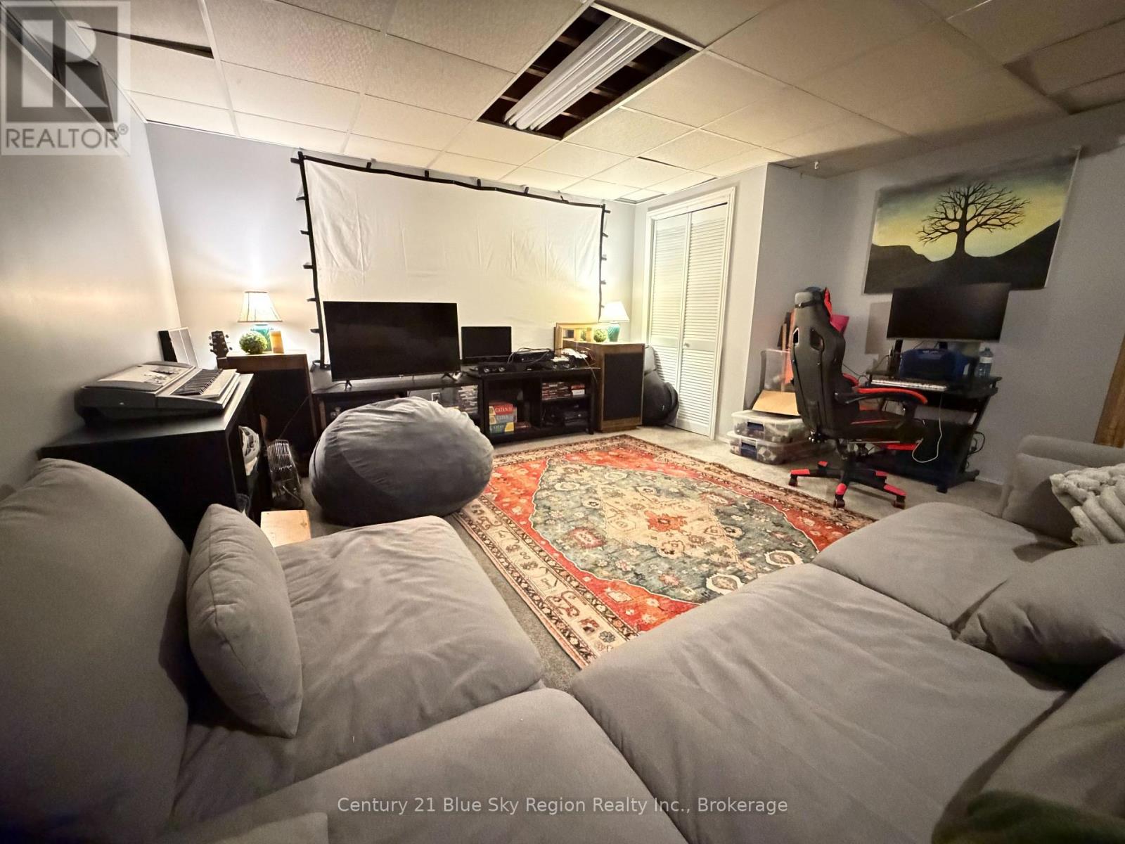 292 PATRICIA STREET - Image 22