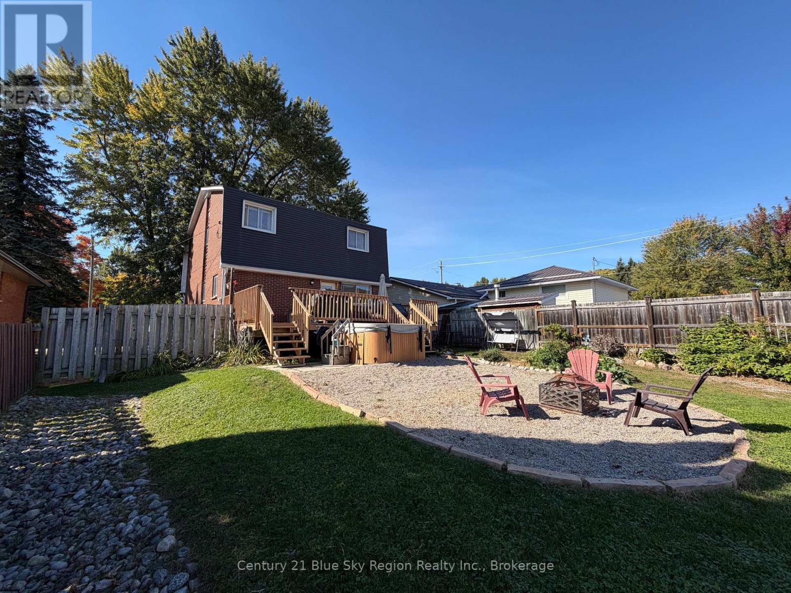 292 PATRICIA STREET - Image 24