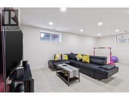 62 Cougar Plateau Way Sw, Calgary, AB T3H5S5 Photo 25