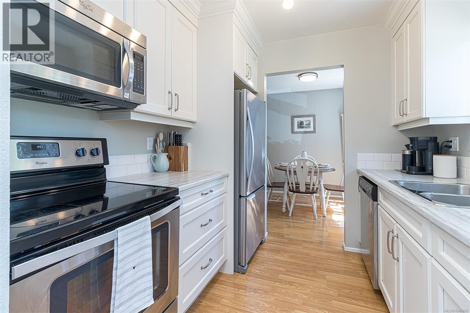#11 7675 East Saanich Rd - 25