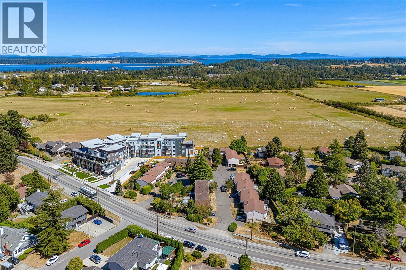 #11 7675 East Saanich Rd - 4
