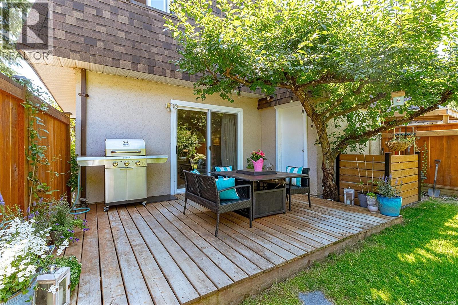 #11 7675 East Saanich Rd - 41