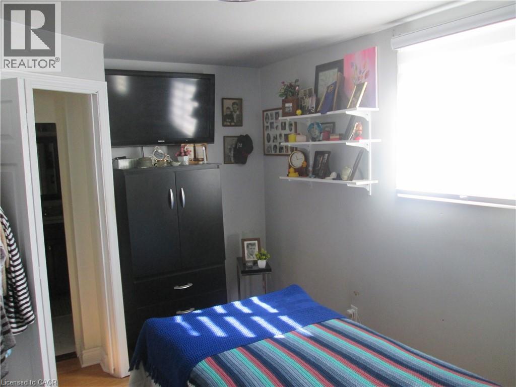 408 COPE Street, Hamilton — photo 9