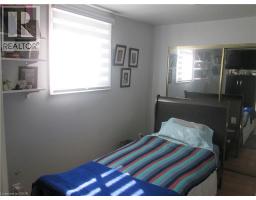 Laundry room - 408 Cope Street, Hamilton, ON L8H5C3 Photo 8