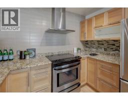 4pc Bathroom - 3, 1921 5 Street Sw, Calgary, AB T2S2B2 Photo 8