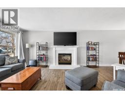 4pc Bathroom - 1321 Prince Crescent, Moose Jaw, SK S6H6E6 Photo 6
