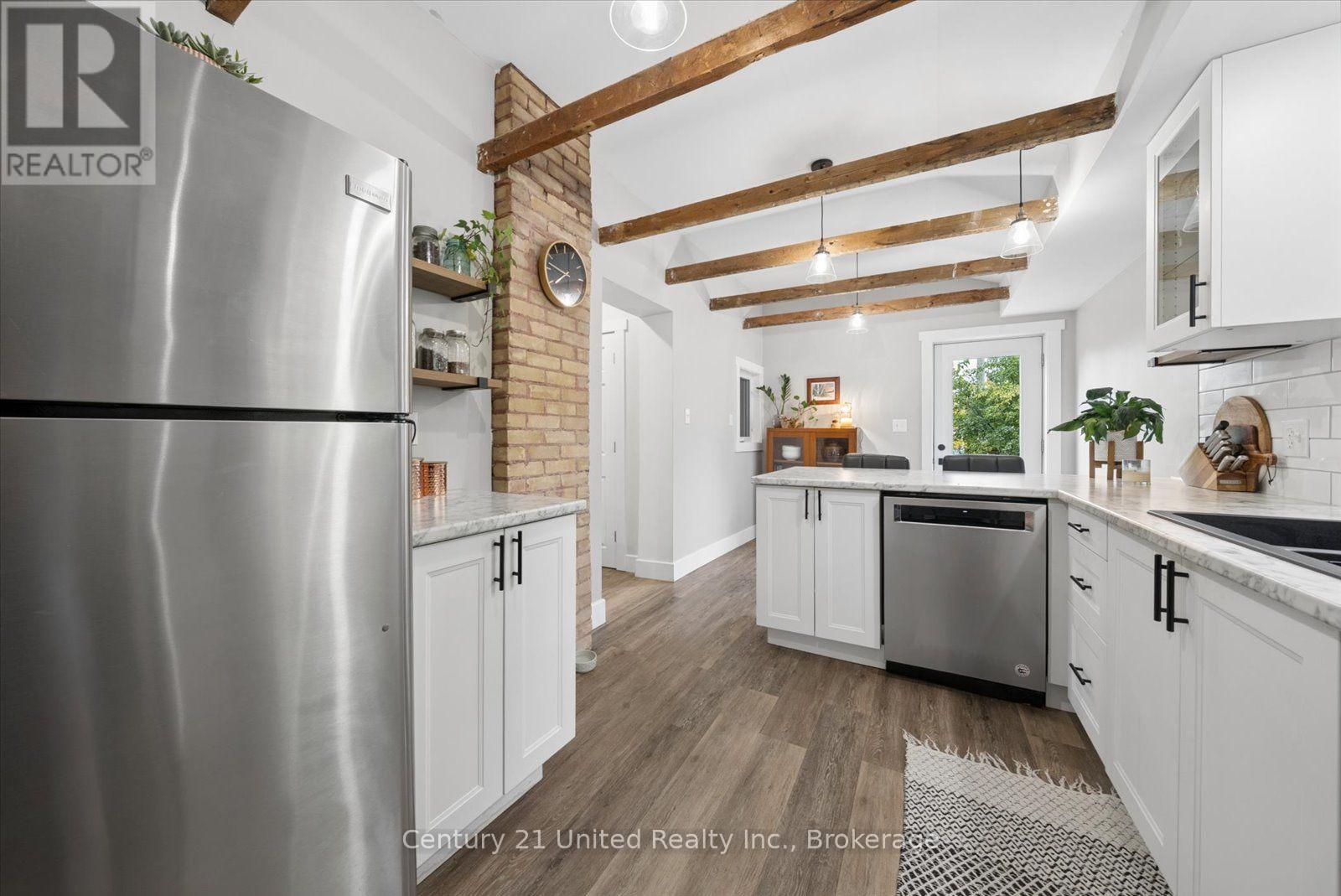 555 ROMAINE STREET - 18