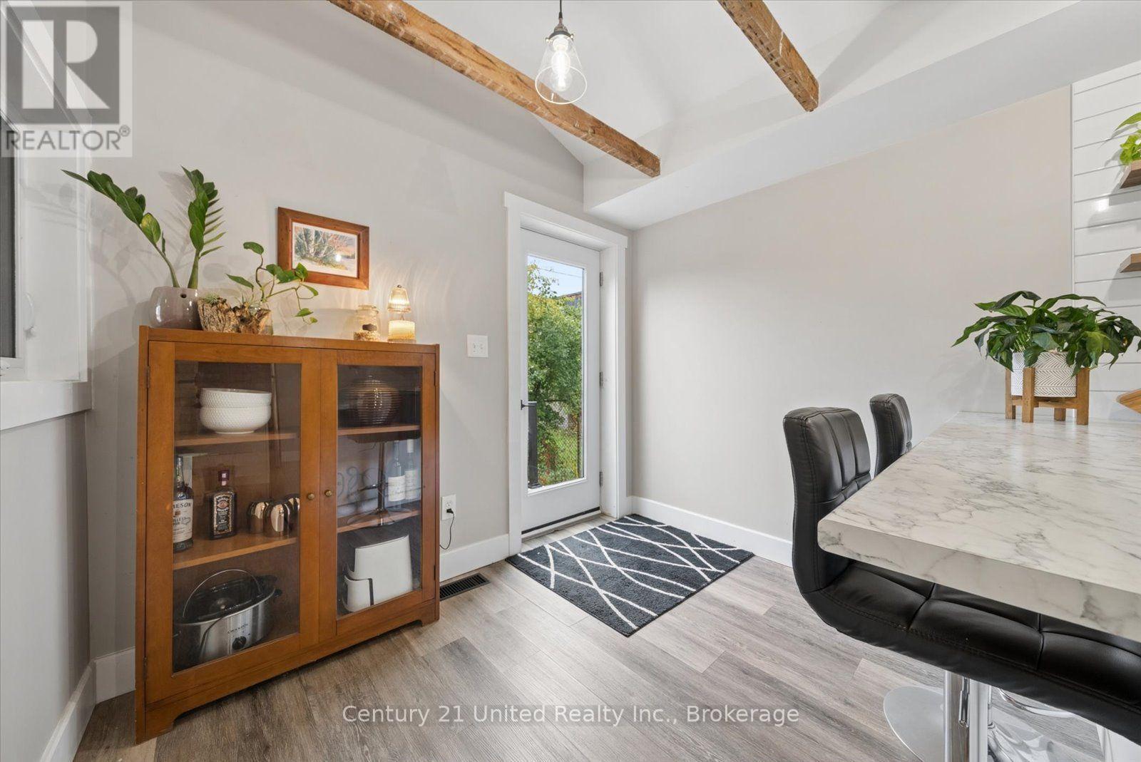 555 ROMAINE STREET - 20