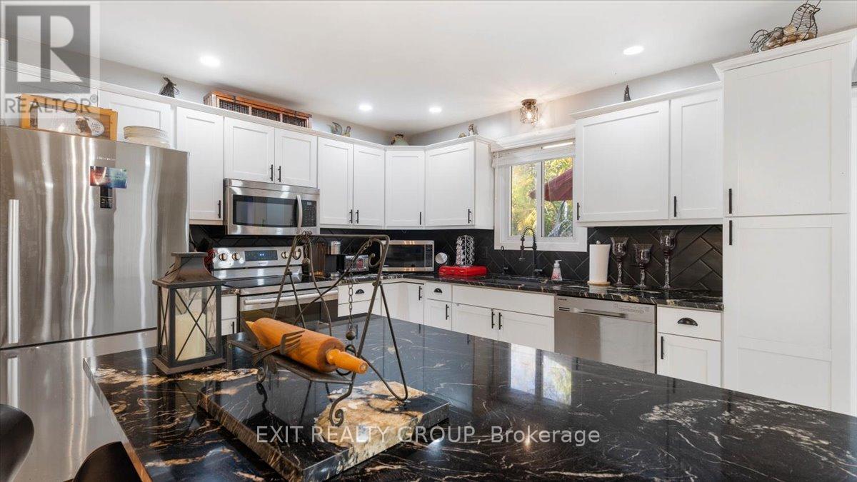 44 HILLCREST DRIVE - Image 19
