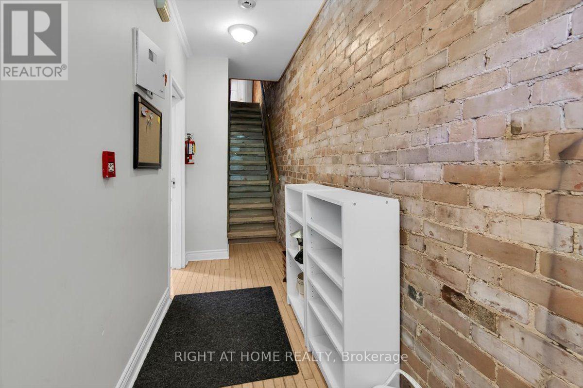 MAIN & LOWER - 182 MUTUAL STREET, Toronto (Church-Yonge Corridor) — photo 5