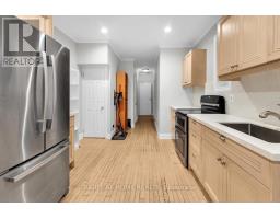 Main & Lower - 182 Mutual Street, Toronto, ON M5B2B3 Photo 12
