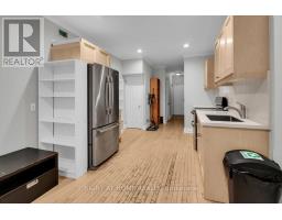 Main & Lower - 182 Mutual Street, Toronto, ON M5B2B3 Photo 16