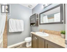 156 Aspen Creek Crescent - photo 23
