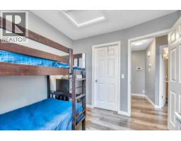 156 Aspen Creek Crescent - photo 25