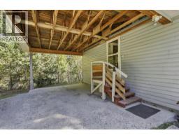6732 Paxton Valley Road, Falkland, BC V0E1W1 Photo 7