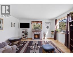 6732 Paxton Valley Road, Falkland, BC V0E1W1 Photo 8