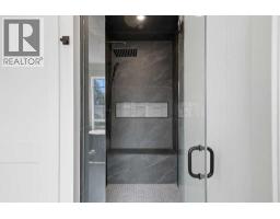 136 10 Avenue NW - photo 22
