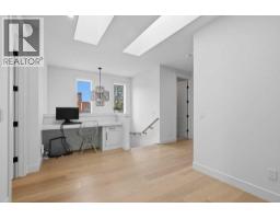 136 10 Avenue NW - photo 16