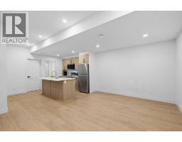 136 10 Avenue NW - photo 29