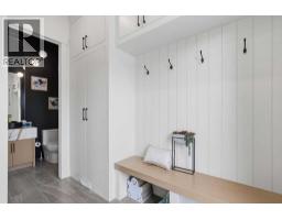 136 10 Avenue NW - photo 13