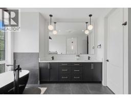 136 10 Avenue NW - photo 20