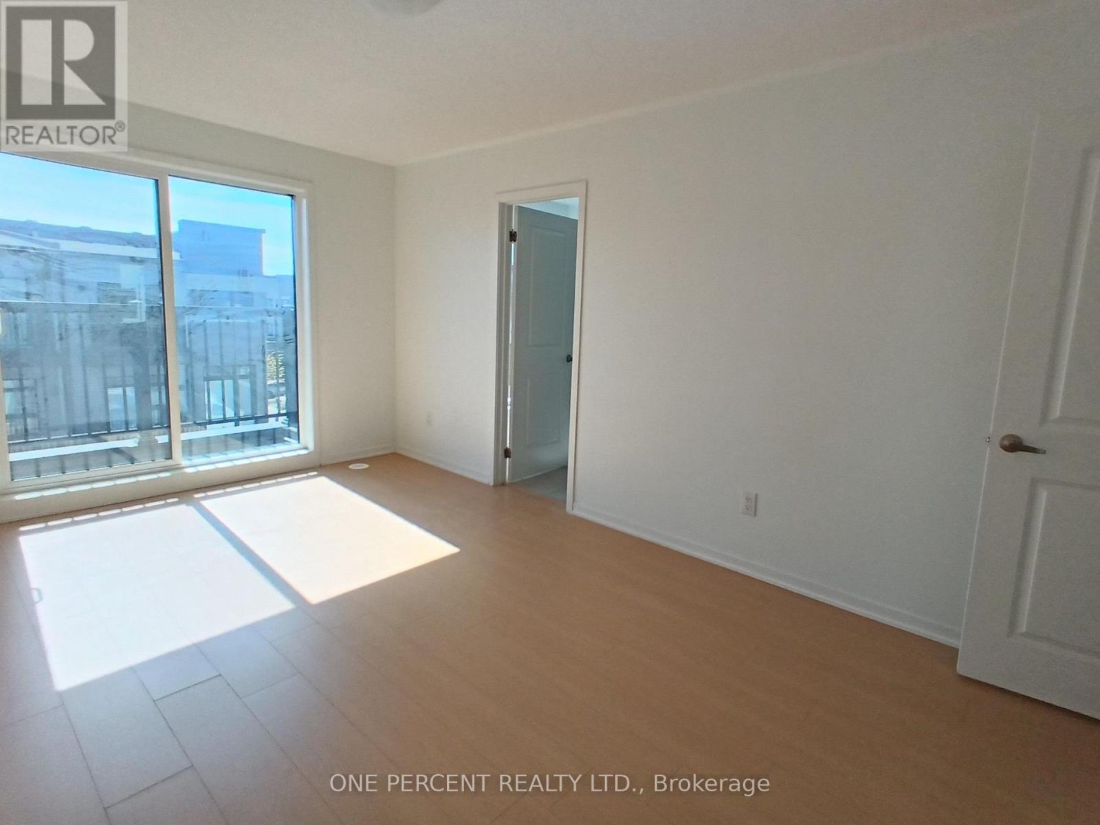 743 STANSTEAD PATH - 19