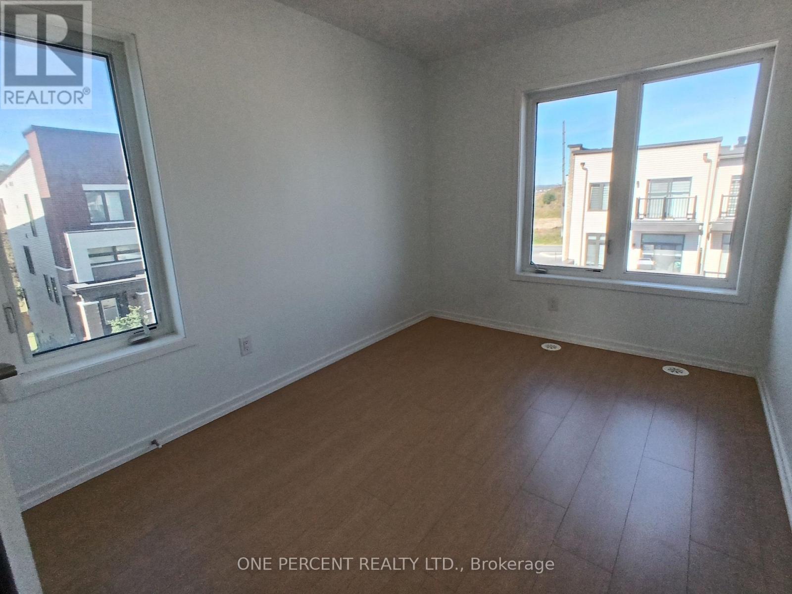 743 STANSTEAD PATH - 22