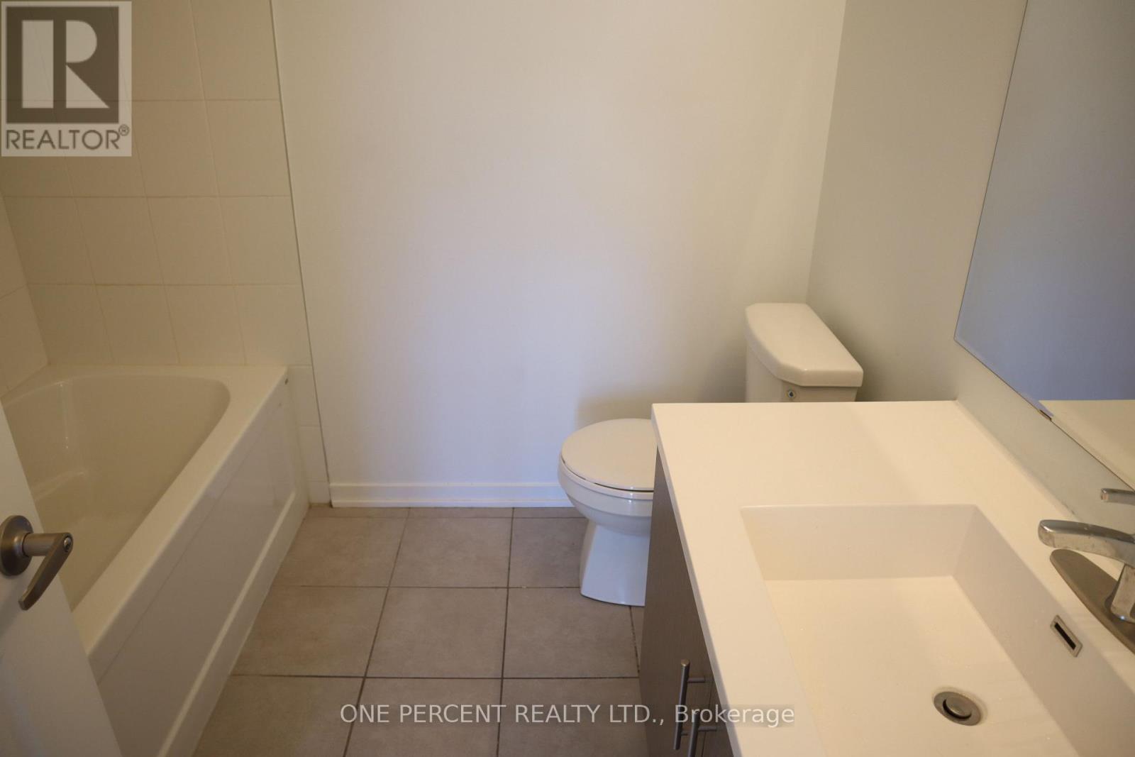 743 STANSTEAD PATH - 31