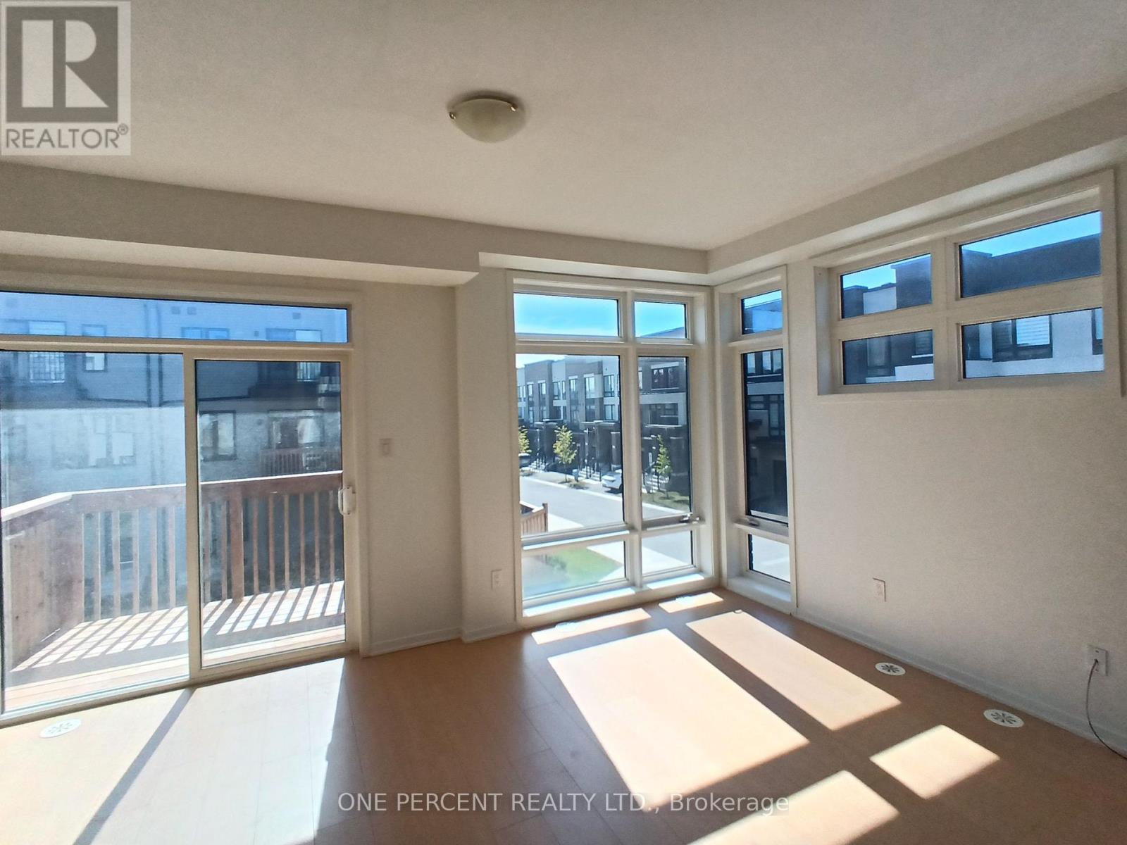 743 Stanstead Path, Oshawa (Samac), Ontario, L1K3G4, Oshawa (Samac), Ontario — photo 5 of 5