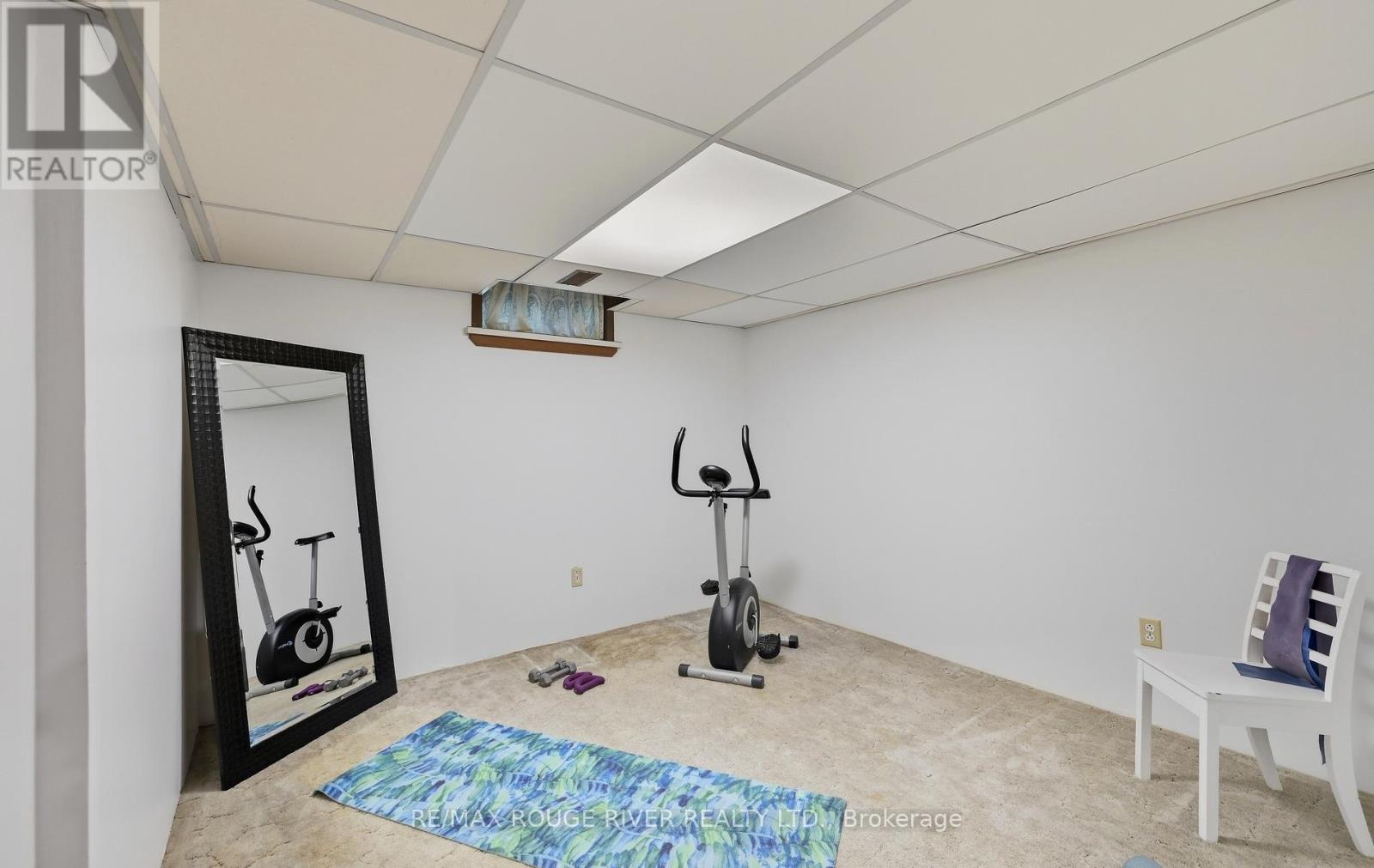 17 CLOVERFIELD STREET - Image 27