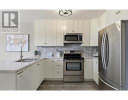 Office - 17 Cloverfield Street, Clarington, ON L1E1K4 Photo 10